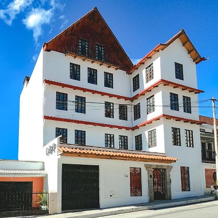 Hotel Churup Huaraz  Esterno foto